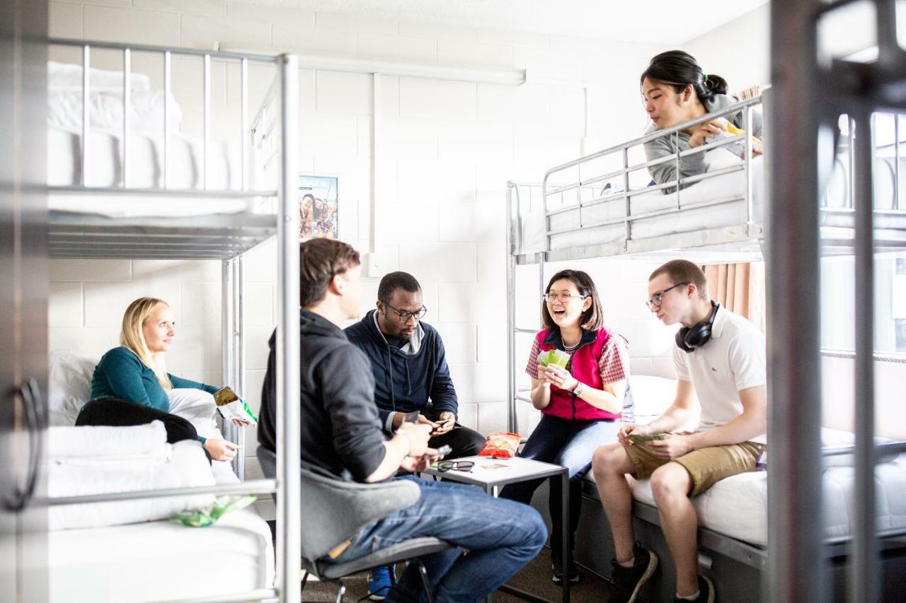 Ymca Hostel Окленд Экстерьер фото